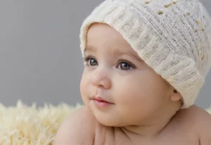 Bryan: Nobreza e Coragem - Retrato de um bebê com um olhar determinado