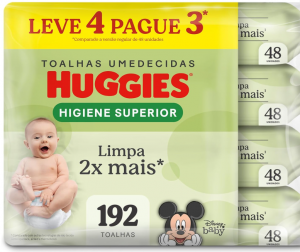Comparação entre Lenços Umedecidos Huggies, Pampers e Johnson’s destacando espessura e ingredientes.